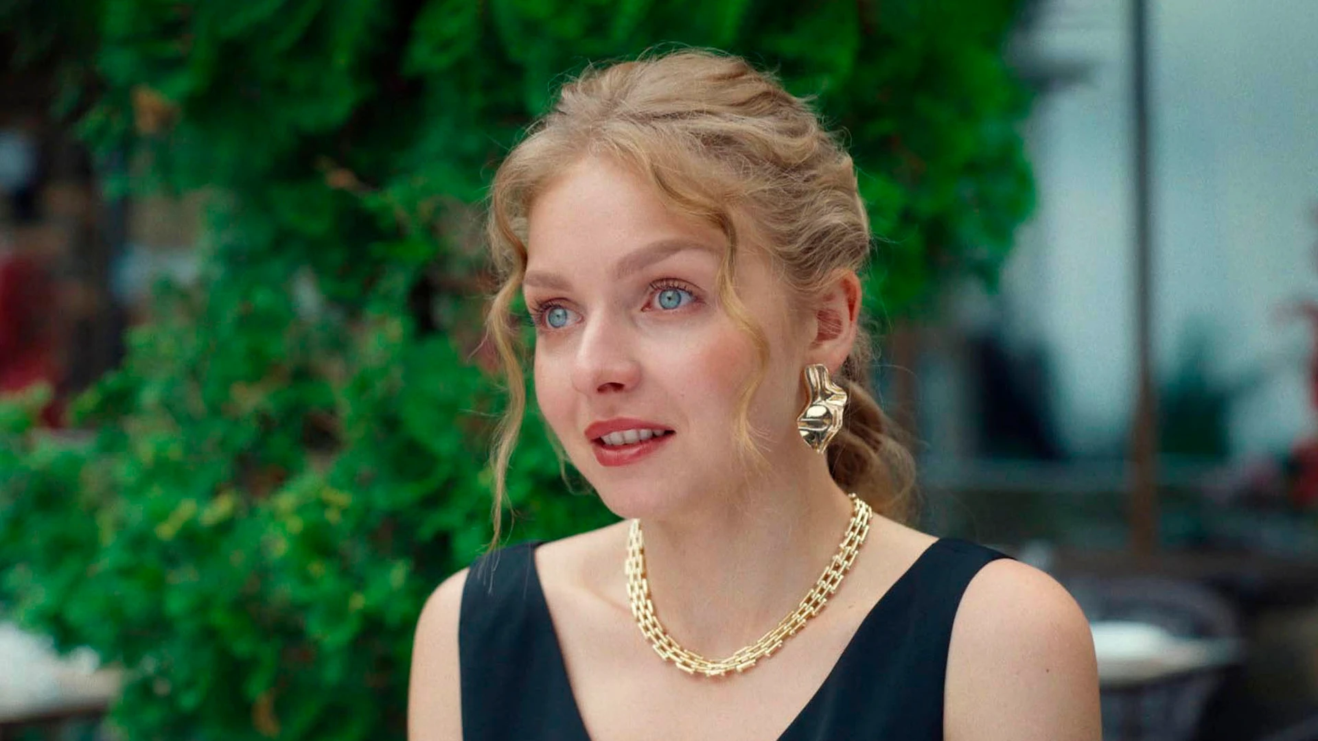 Между голосом и эхом