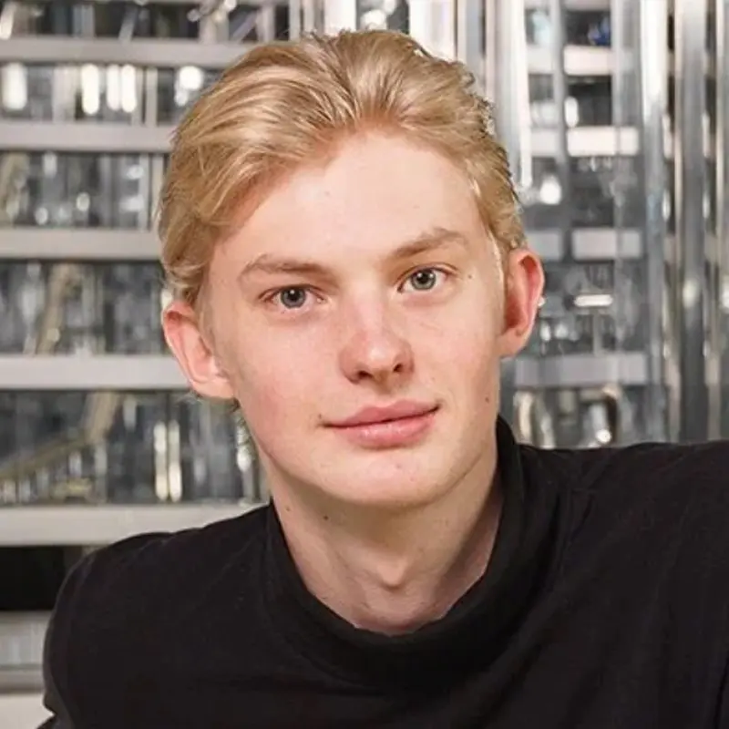 Антон Рогачев
