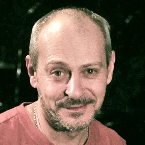 Андрей Бархударов