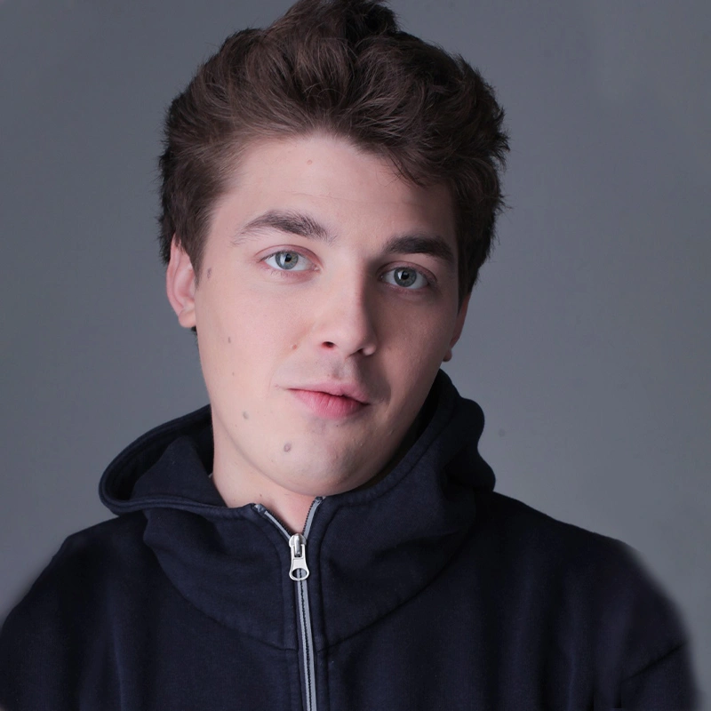 Никита Санаев