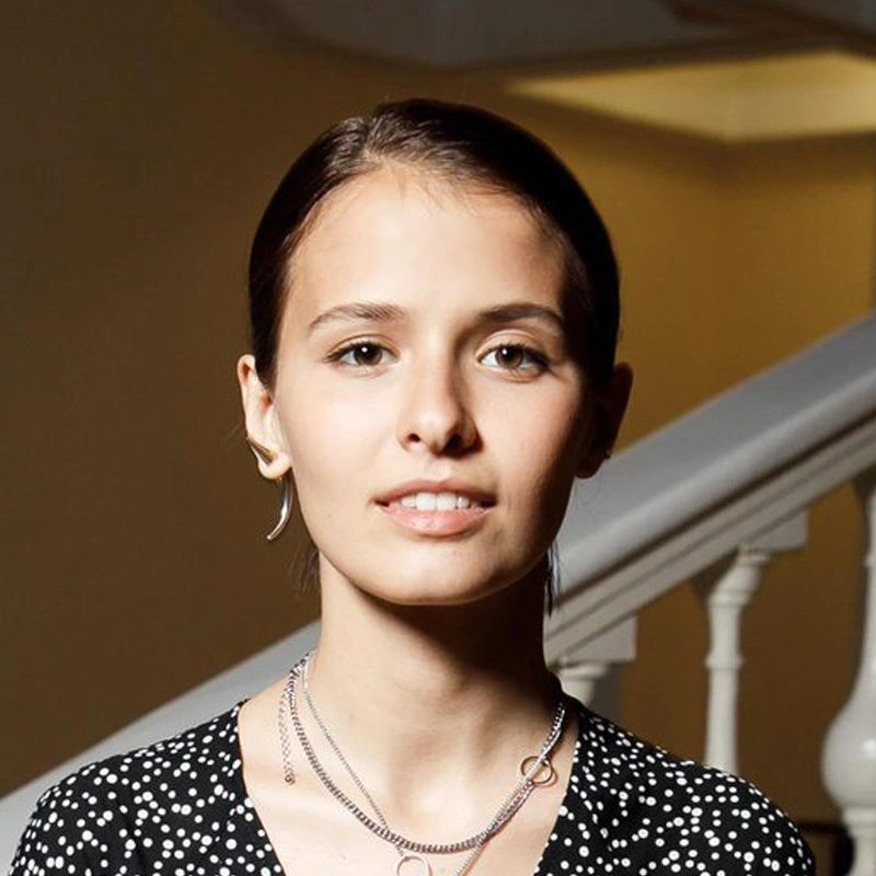 Любовь Аксенова