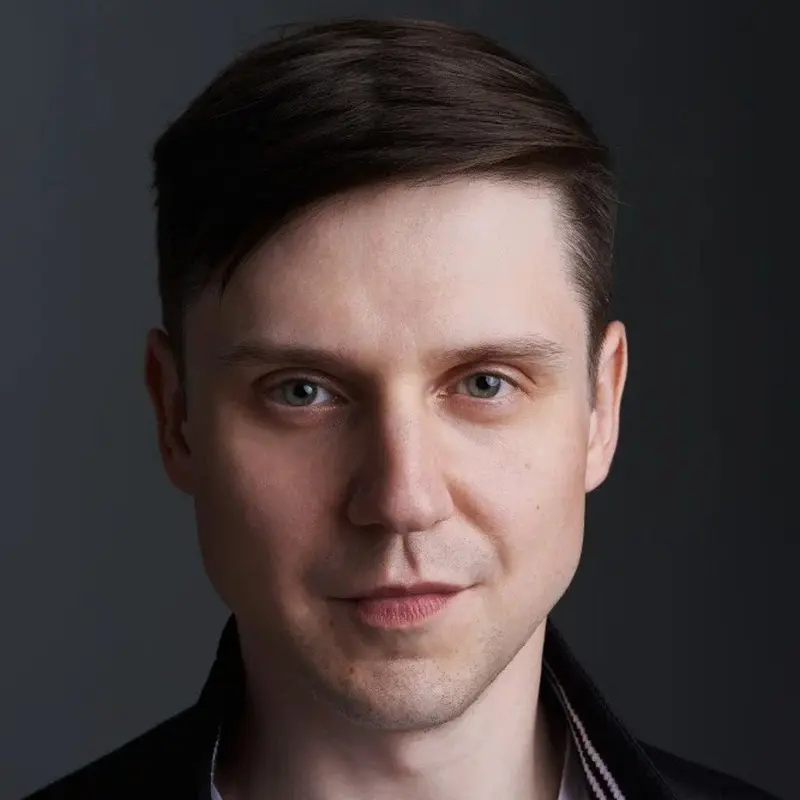 Константин Новиков