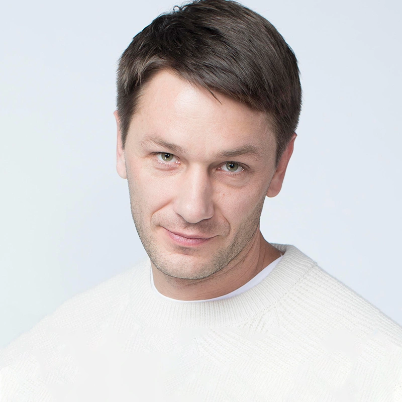 Александр Константинов