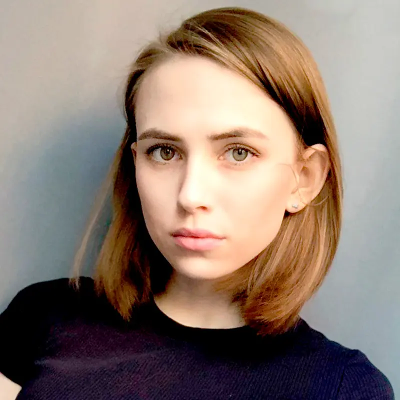 Яна Енжаева