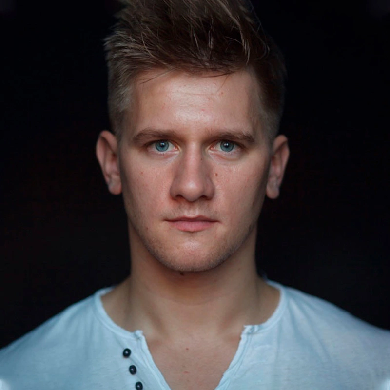 Михаил Кремер