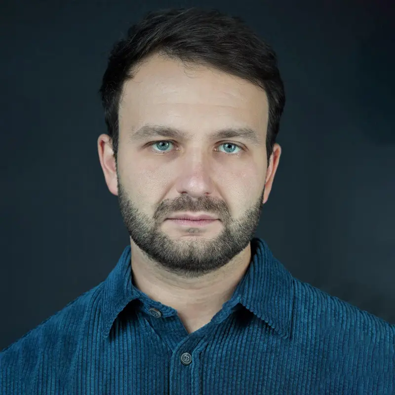 Игорь Колесников