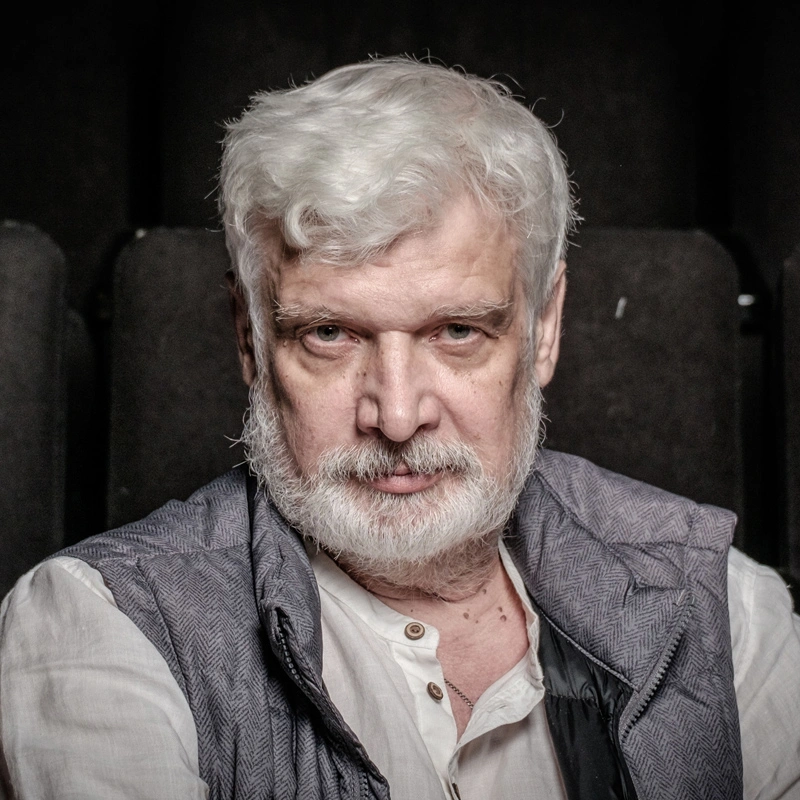 Дмитрий Брусникин