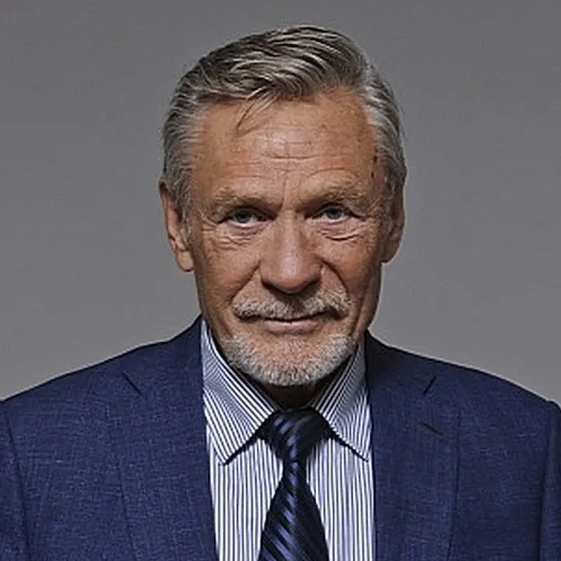 Владимир Михайлов