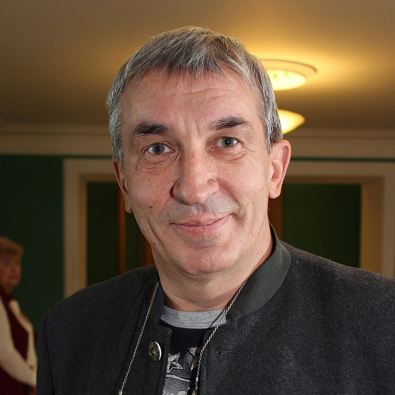 Александр Андриенко