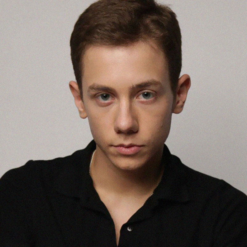 Михаил Стенин