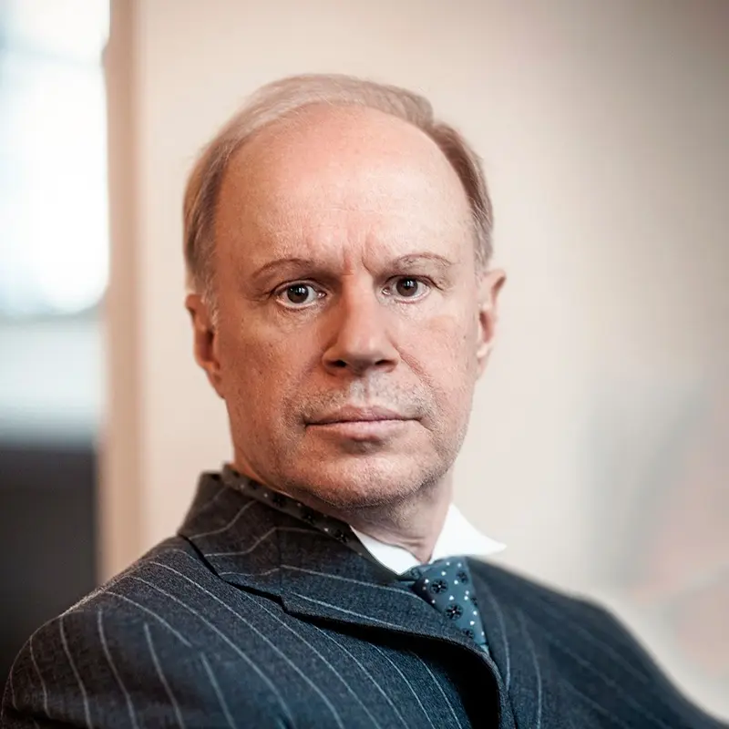 Авангард Леонтьев