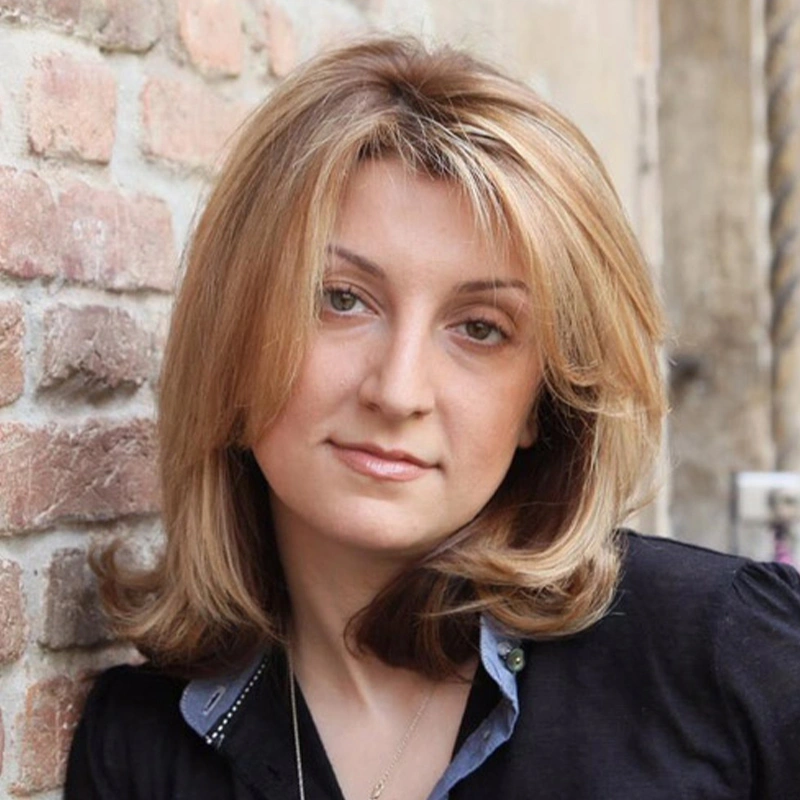 Нелли Яралова