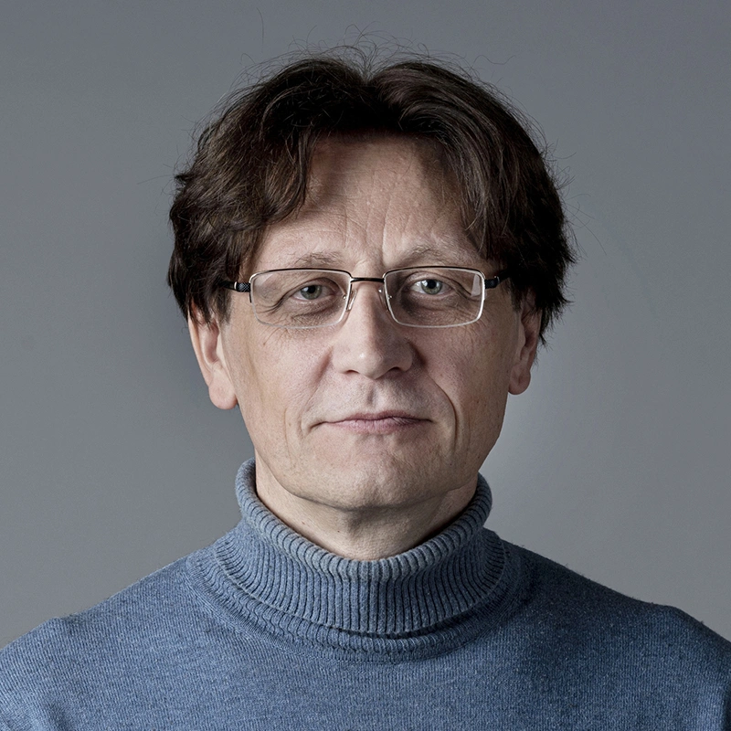 Василий Реутов