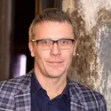 Олег Богатов