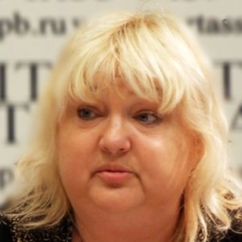 Марина Комарова