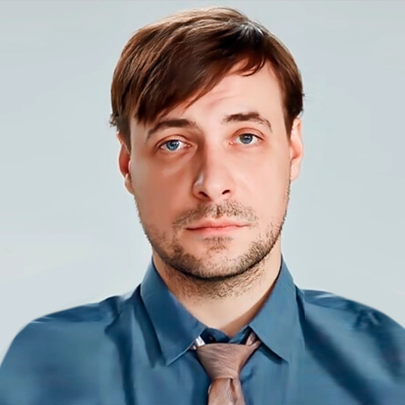 Евгений Цыганов