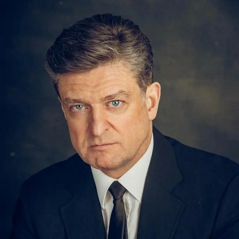 Сергей Комаров