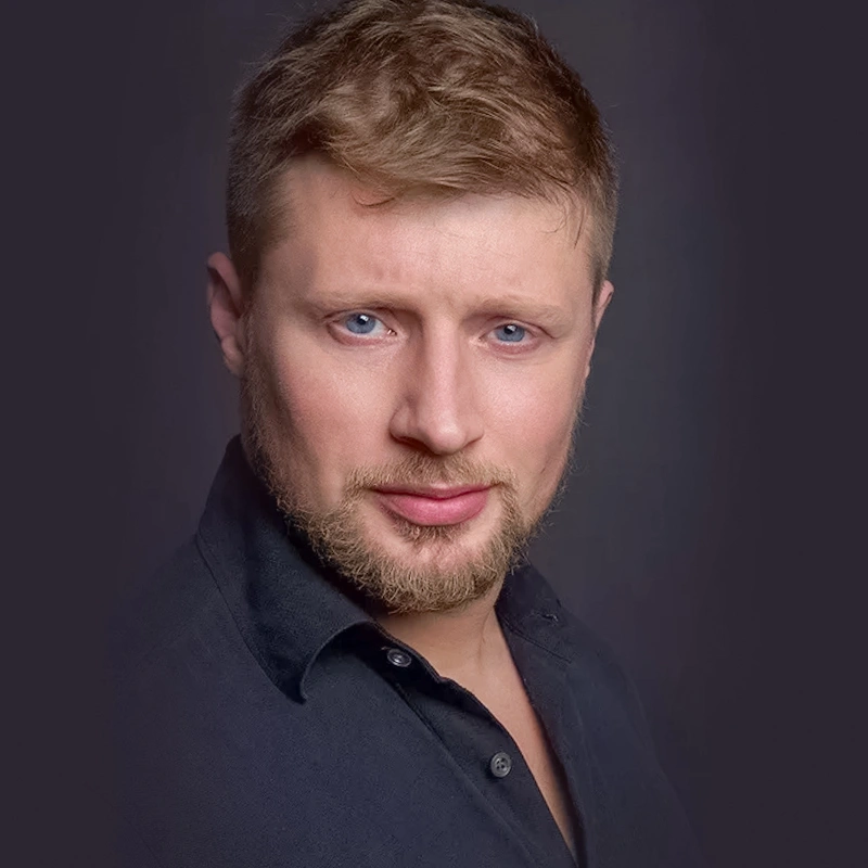 Михаил Дементьев