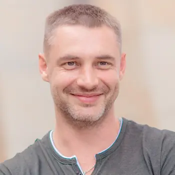 Антон Батырев