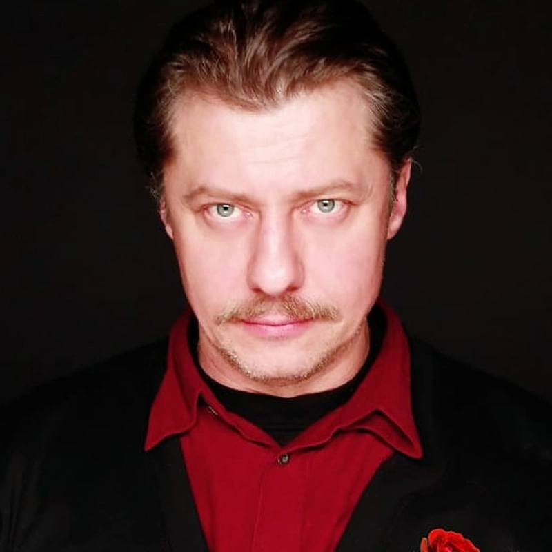 Константин Исаев