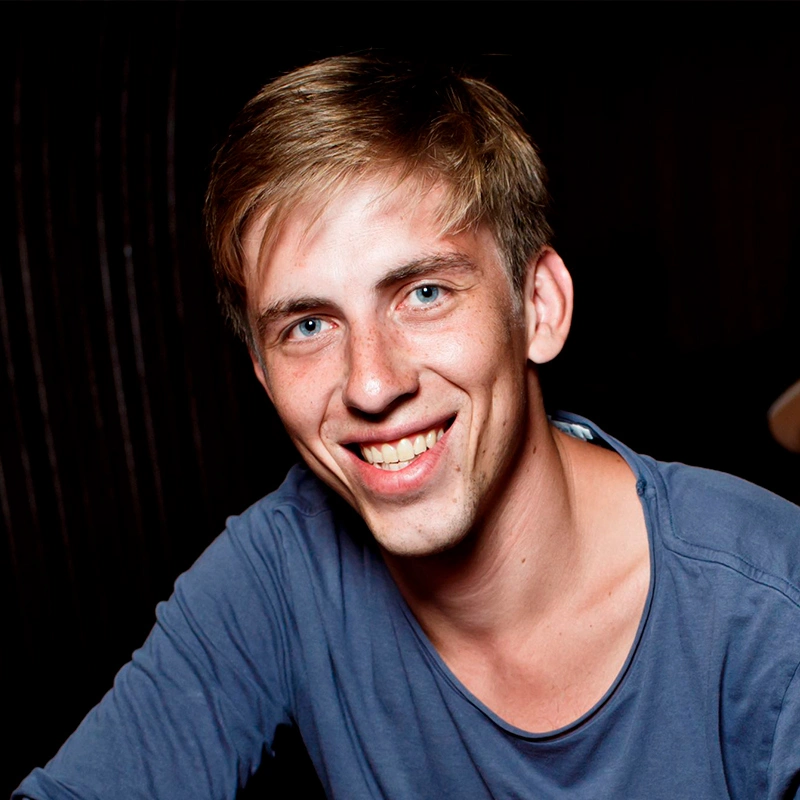 Александр Паль