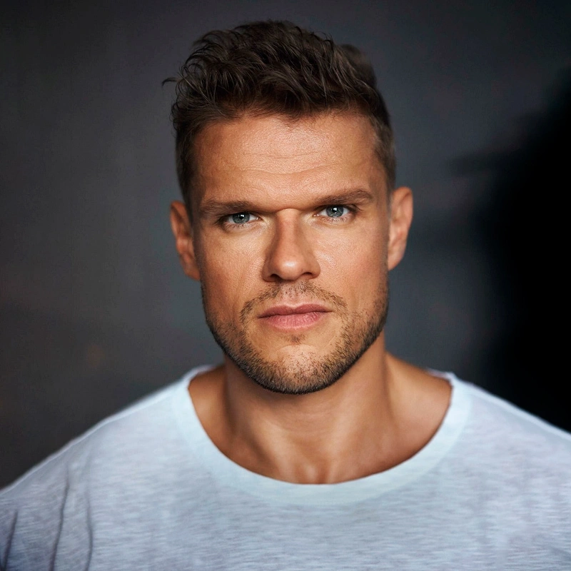 Владимир Яглыч