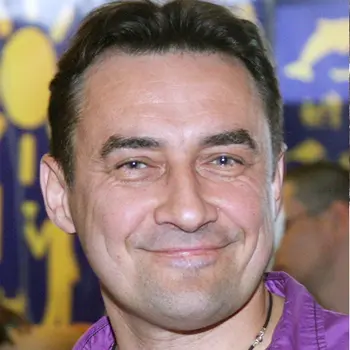Камиль Ларин