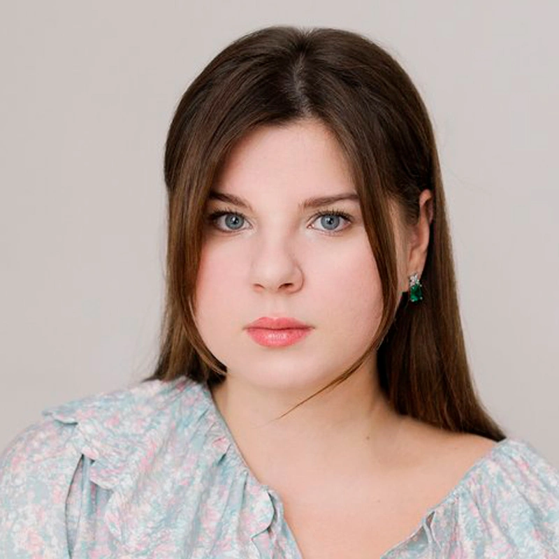 Юлия Серина