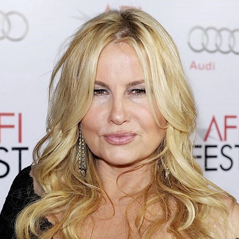 Дженнифер Кулидж