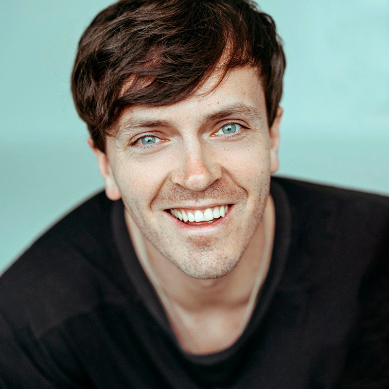 Арсений Попов