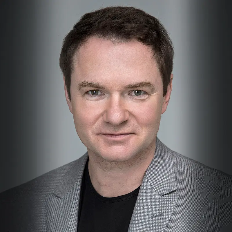 Алексей Тихонов