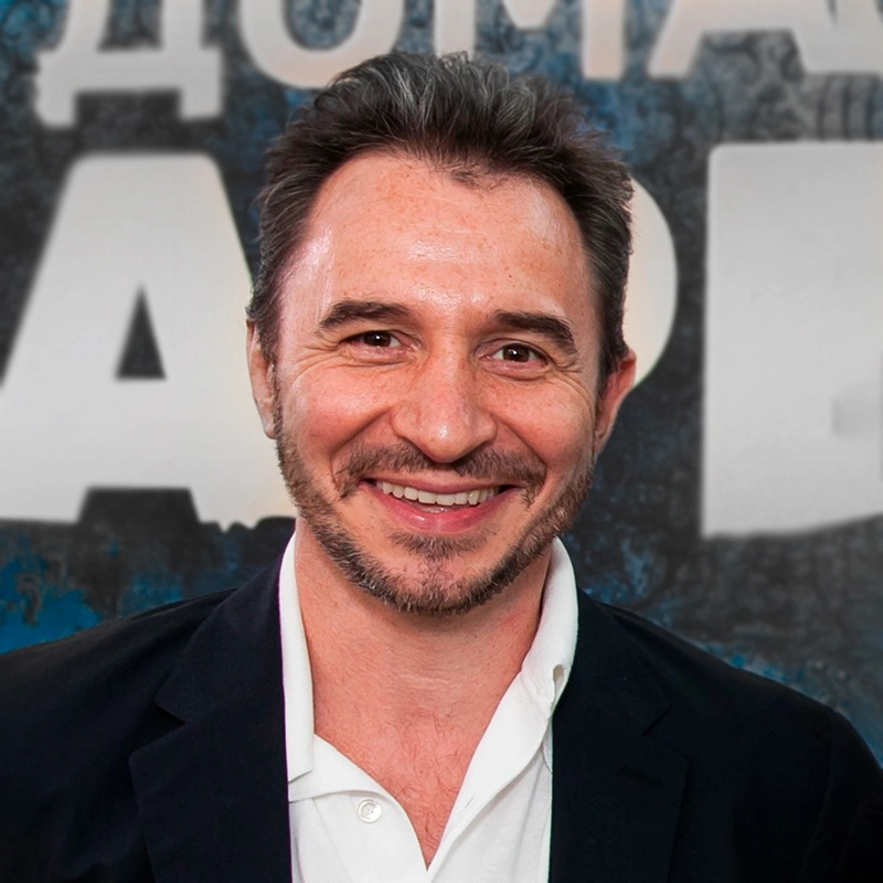 Петр Буслов