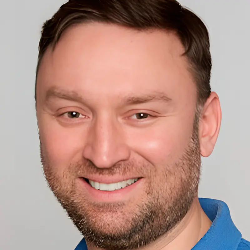 Евгений Николаев