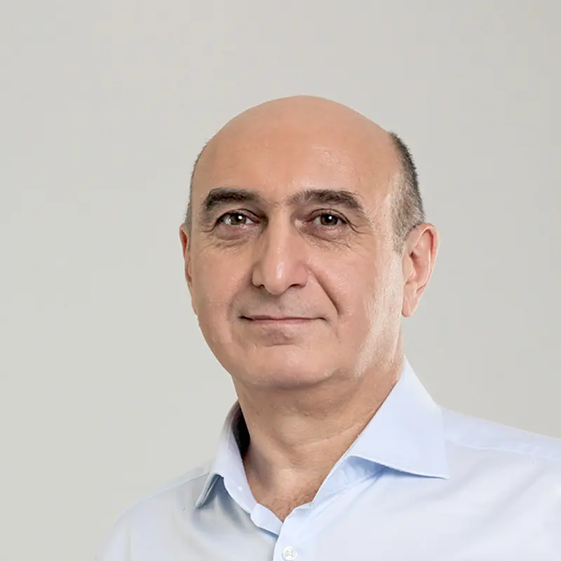Адам Булгучев