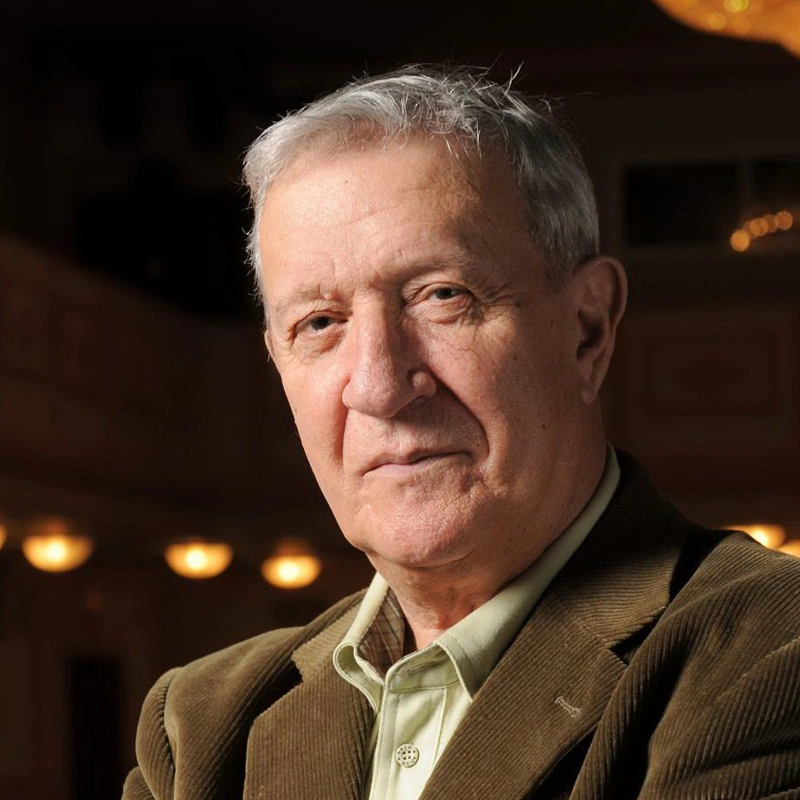 Юрий Стосков