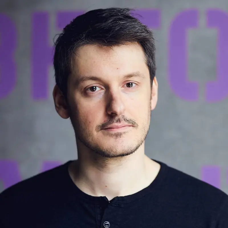 Илья Найшуллер