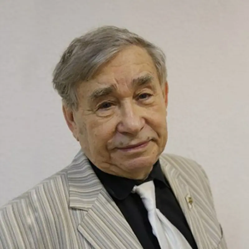 Михаил Светин