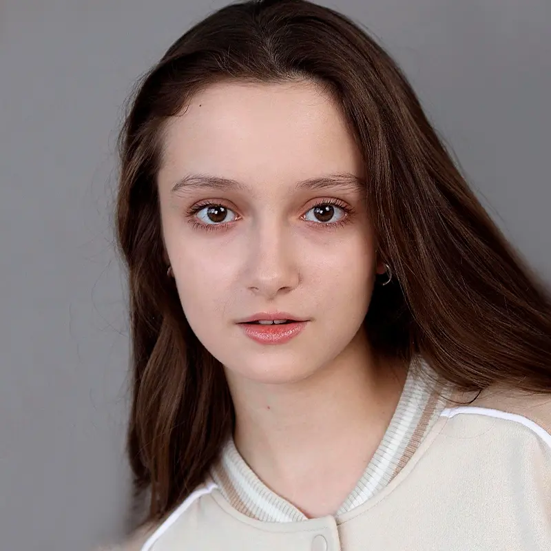 Полина Ватага