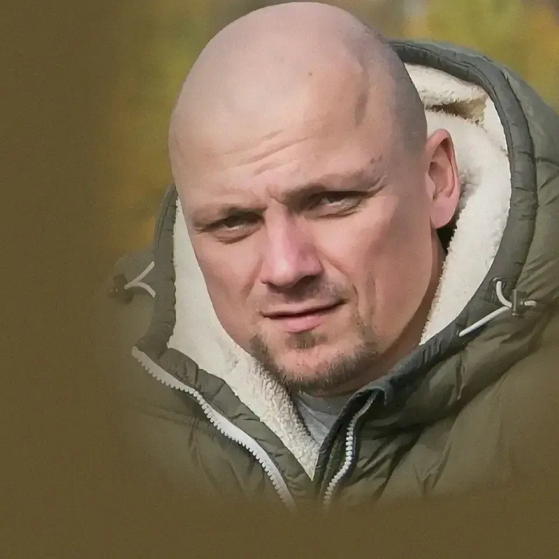 Виктор Гусаров