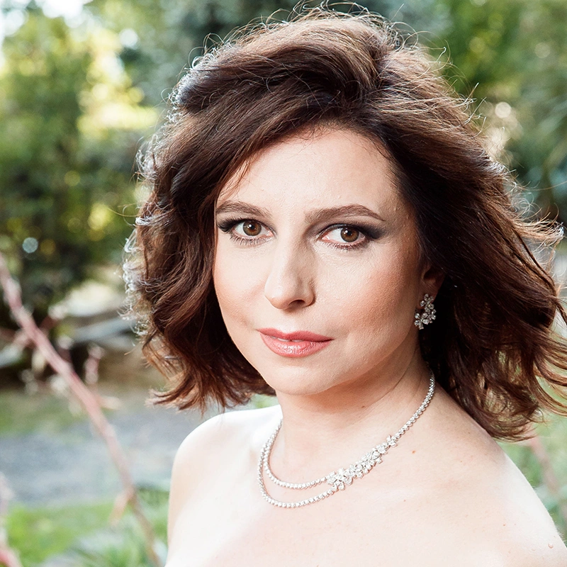Алиса Хазанова