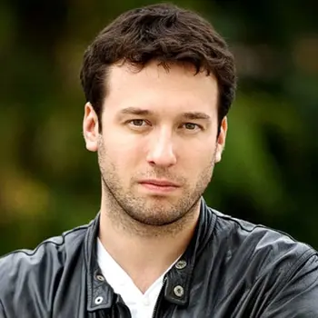 Дмитрий Мазуров