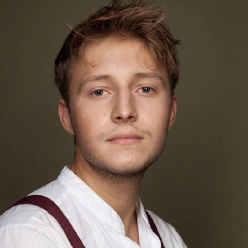 Дмитрий Ломакин