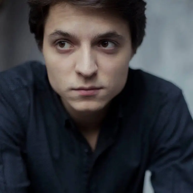 Дмитрий Олейник