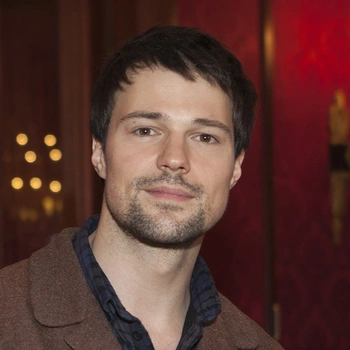 Данила Козловский