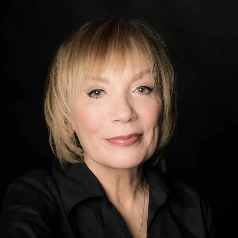 Елена Коренева