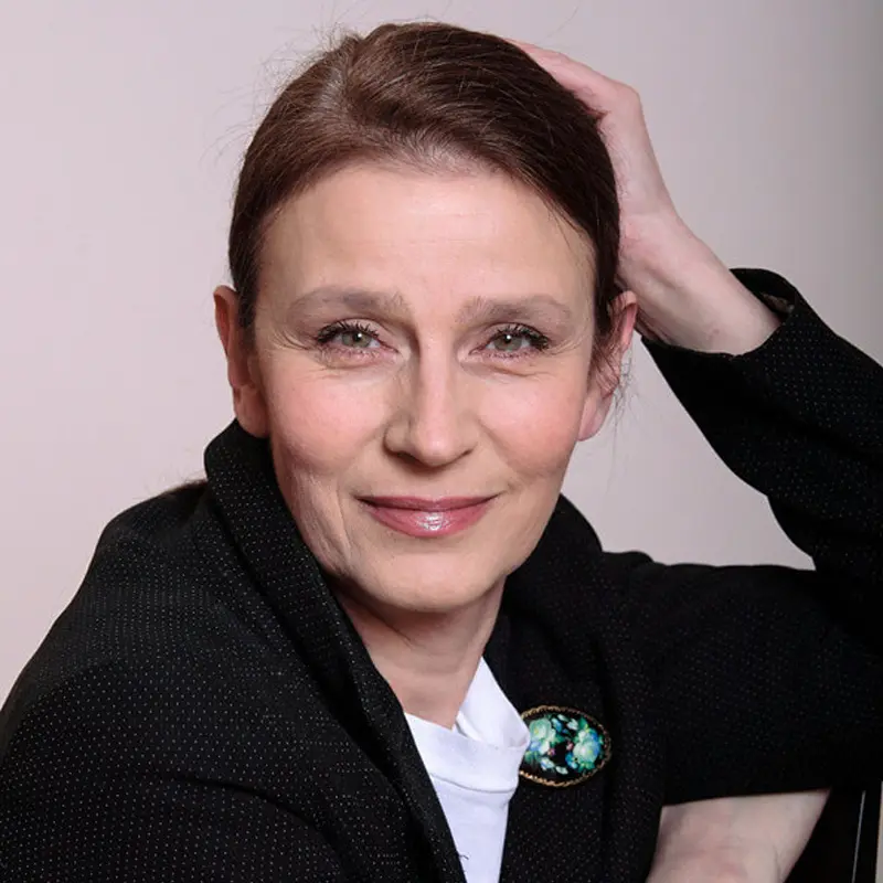 Елена Сафонова