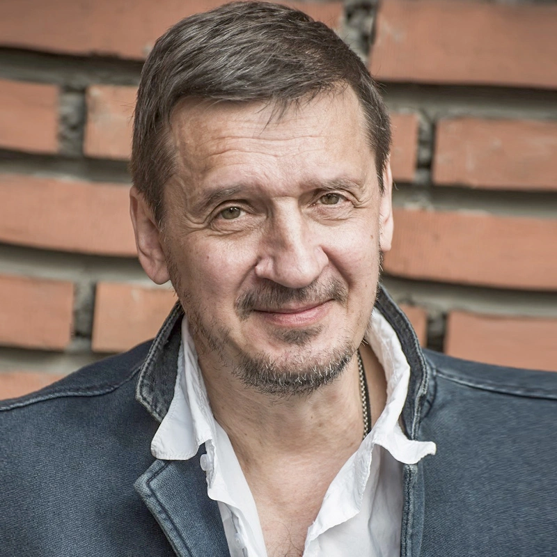 Александр Баринов