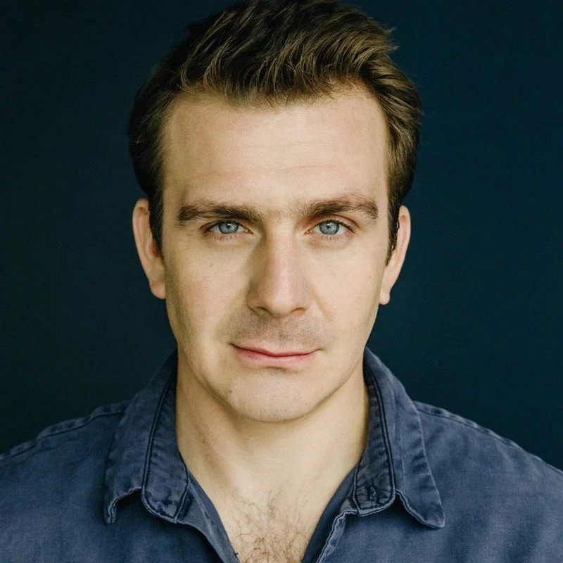 Антон Васильев