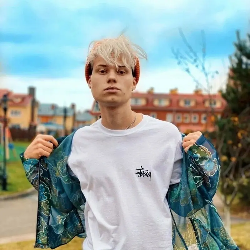 Леша Янгер