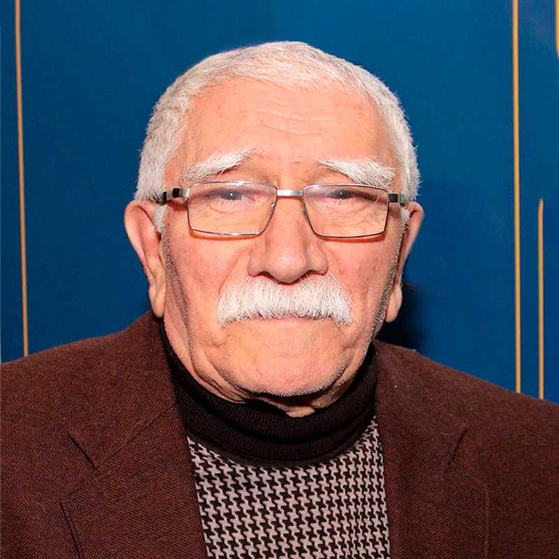 Армен Джигарханян